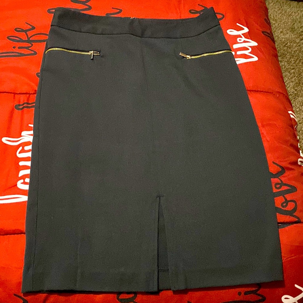 Metaphor size 8, black pencil skirt. Never worn